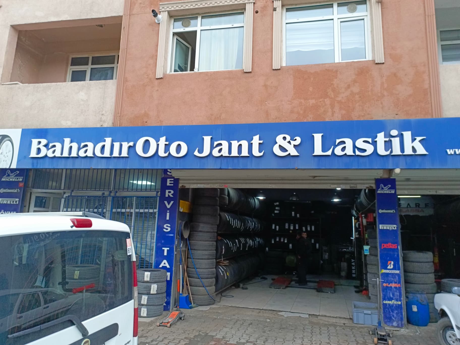 BAHADIR OTO JANT VE LASTİK