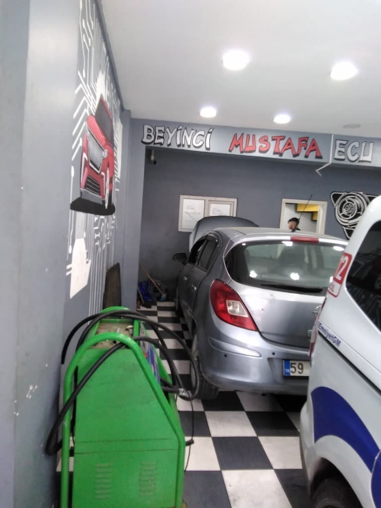 Beyinci mustafa