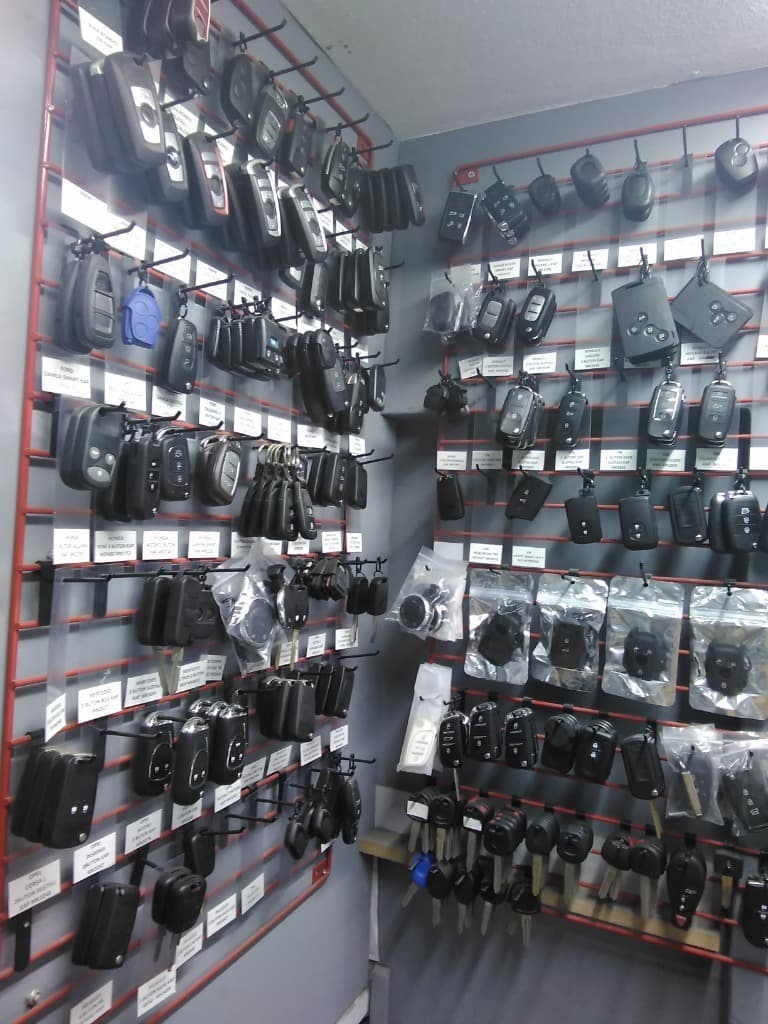 Zirve oto anahtar elektronik